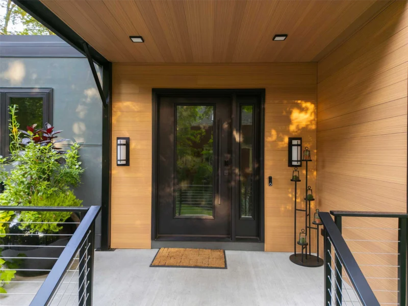 VESTA woodgrain siding and soffit at Oakbrook entry